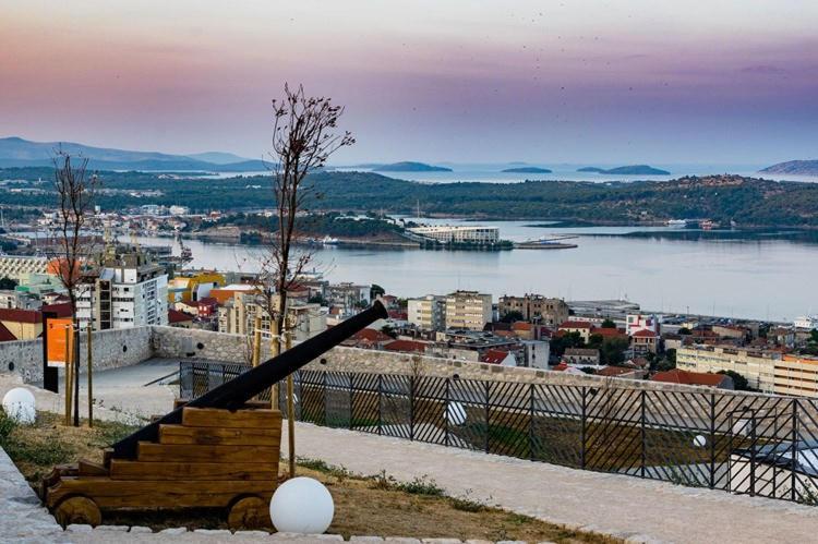 N & D Leilighet Šibenik Eksteriør bilde