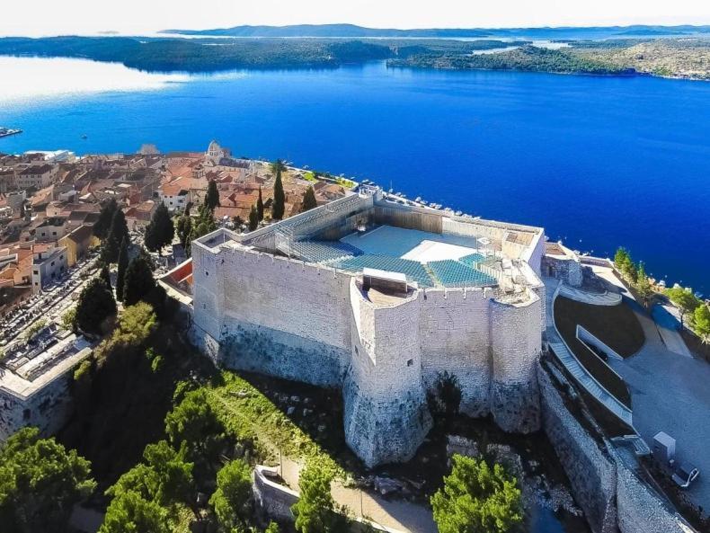 N & D Leilighet Šibenik Eksteriør bilde