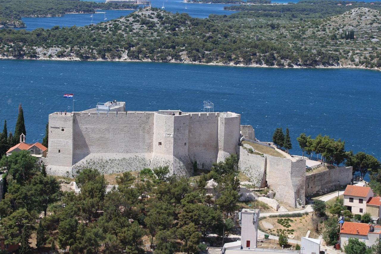 N & D Leilighet Šibenik Eksteriør bilde